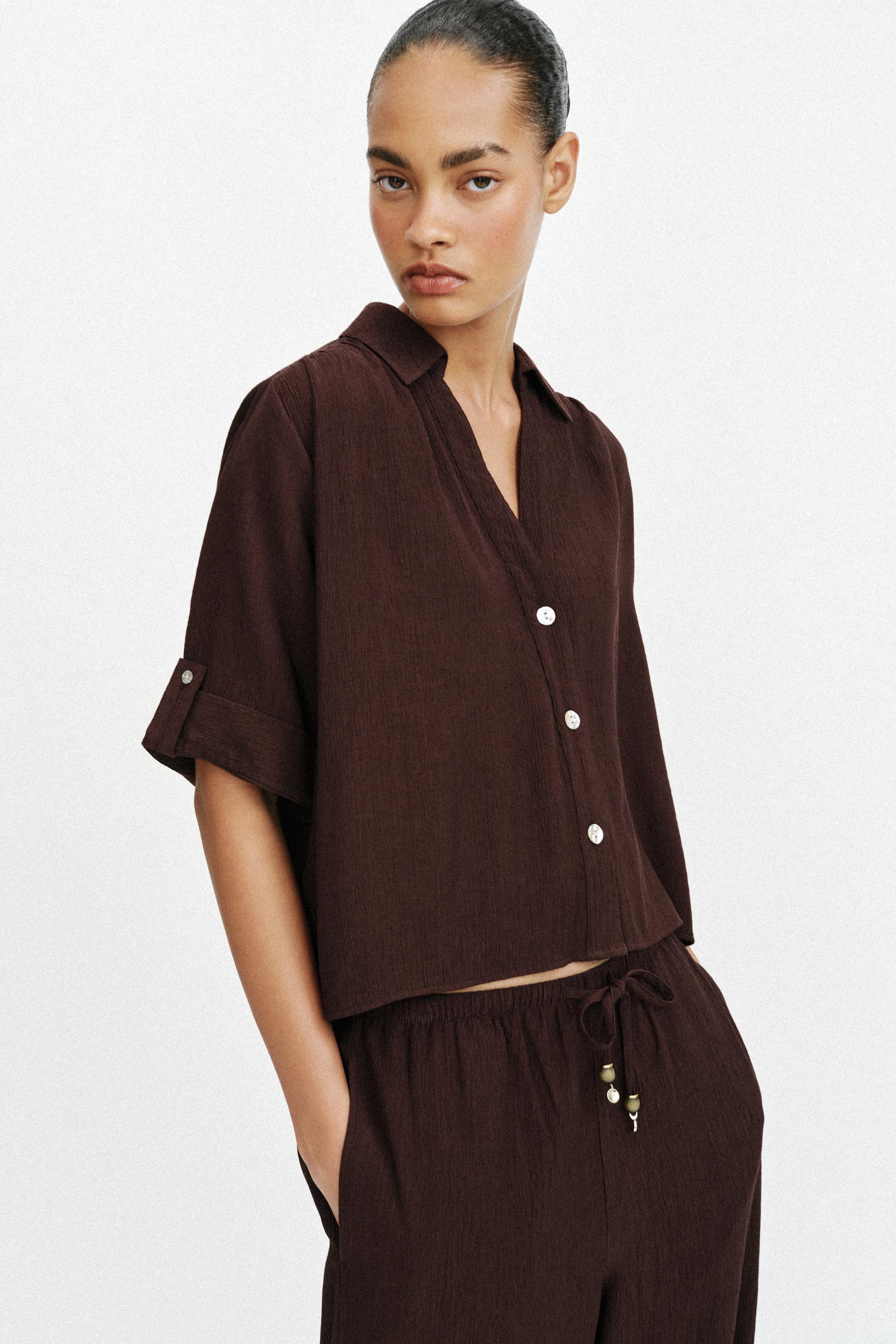 FLOWY SHORT SLEEVE SHIRT